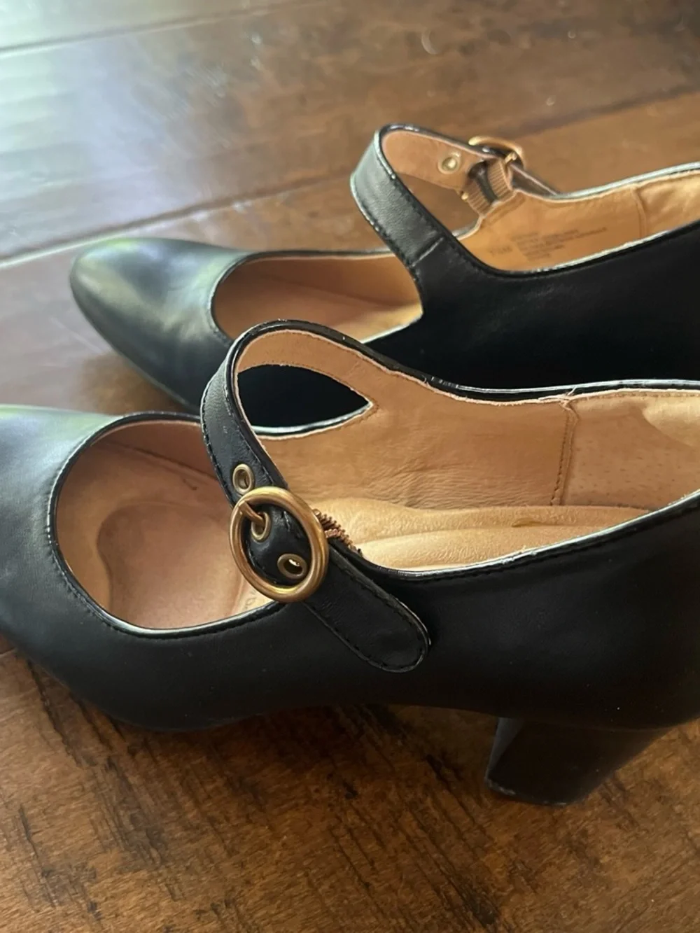 Söfft Petra Mary Jane black leather retro pumps with 3” block heels sz 7.5 - Picture 4 of 6